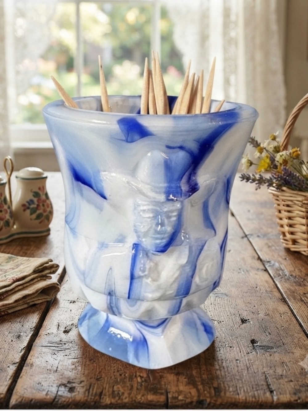 Boyd Glass Hopalong Cassidy 548/1000 Ltd Ed 1999 Fantasia Swril Toothpick Holder